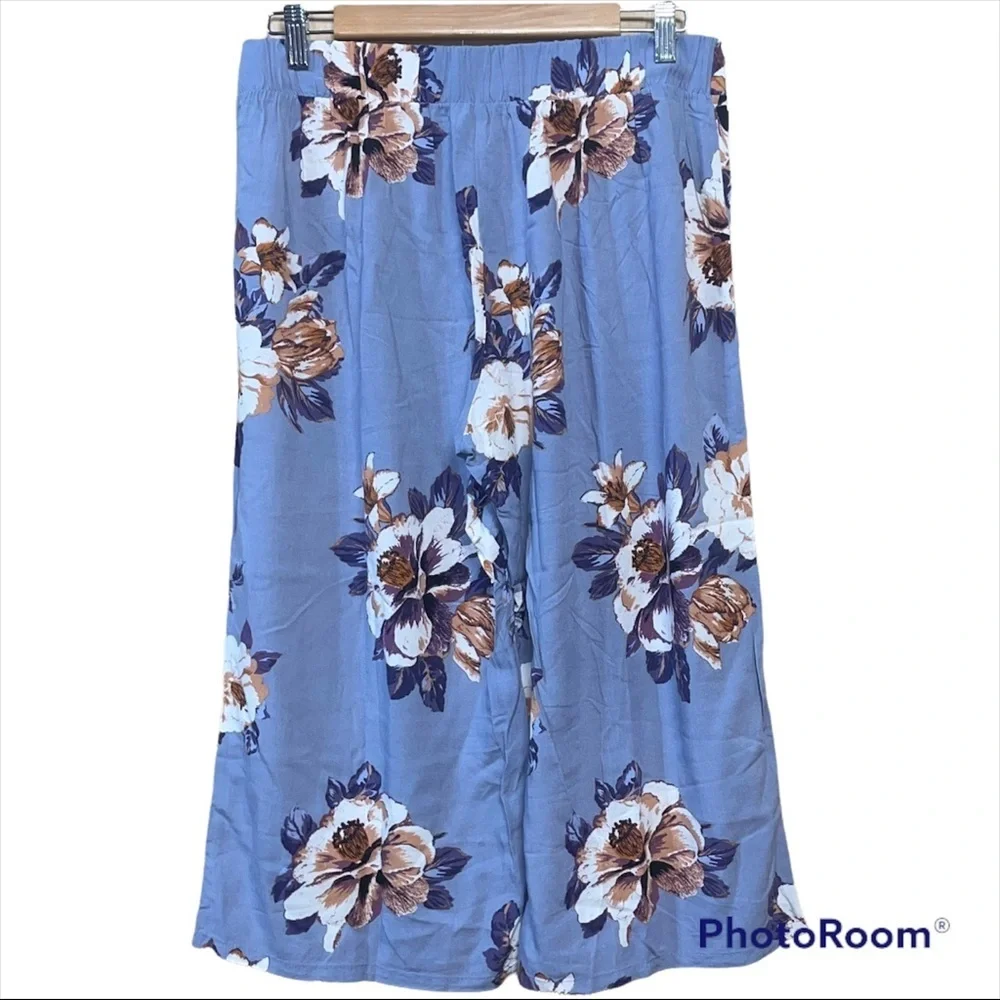 Gypsies & Moondust floral pants Large